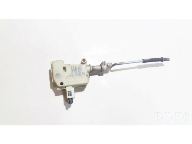 Двигатель центрально замка