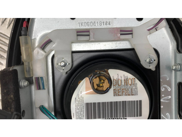 Подушка безопасности водителя 1K060418144, NCCR2530362   Chrysler Grand Voyager IV