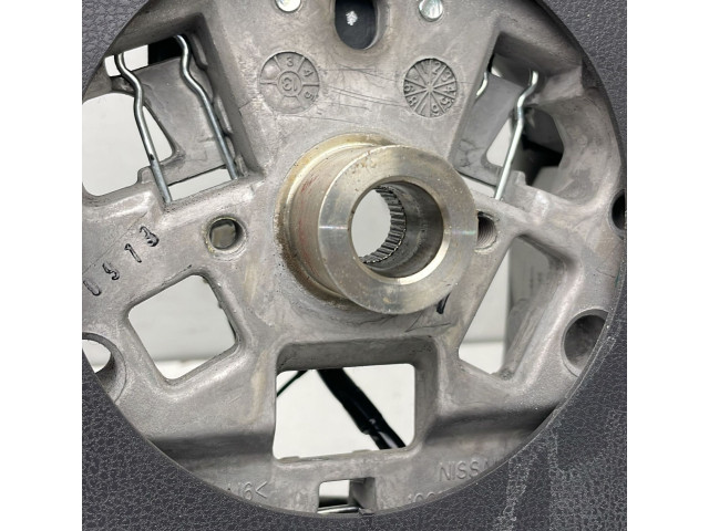 Volant Nissan Micra 2013