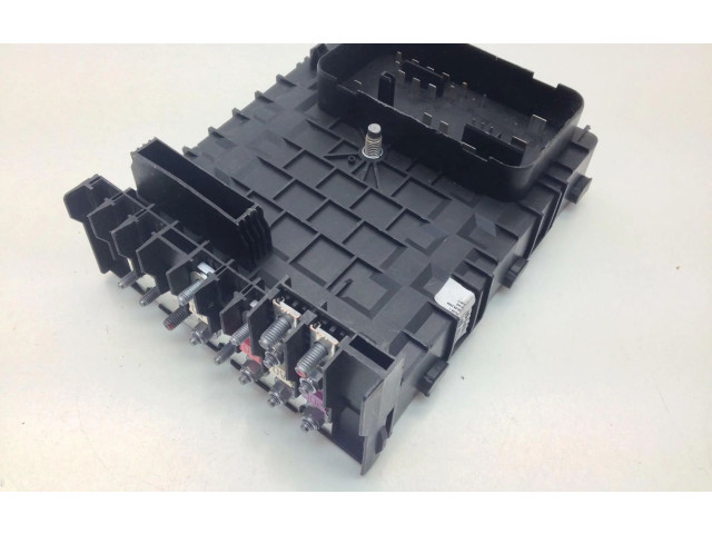 Блок предохранителей 1K0937125A Volkswagen Golf Plus