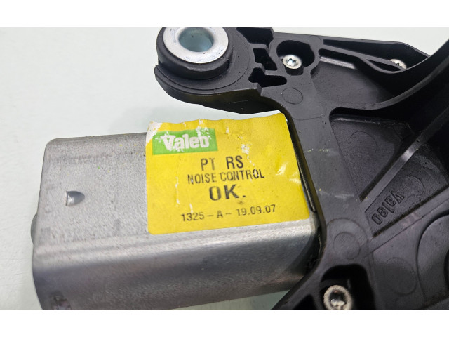 Моторчик заднего дворника 04857931AD    Chrysler Grand Voyager IV