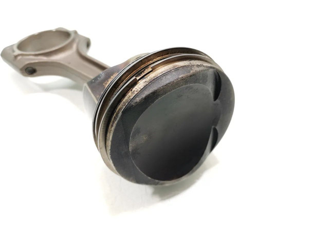  Поршень с шатуном BYT   Audi A3 S3 8P  