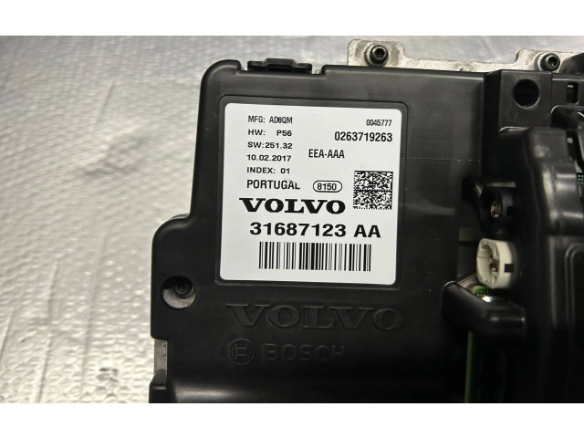 Панель приборов 31687123   Volvo XC90       