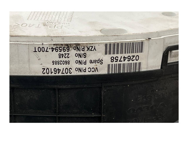 Панель приборов 30746102, 8602885   Volvo V70       