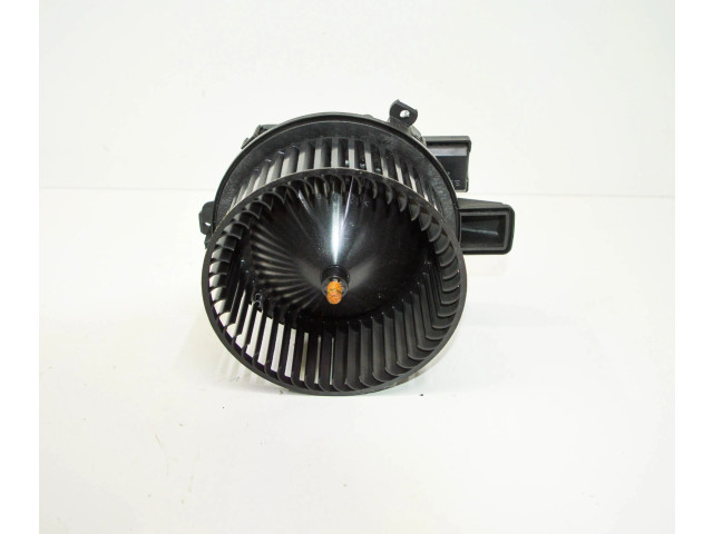 Vstřikovač 4M1820021B Audi A4 S4 B9 8W CYMC