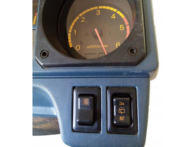 Přístrojová deska Mitsubishi Pajero 2013 MB723900