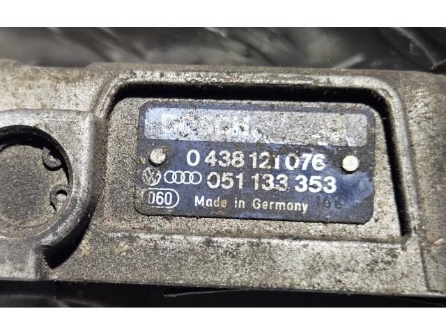 Vstřikovací lišta 0438121076, 051133353 Volkswagen PASSAT B3