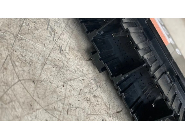 Блок комфорта 8m5t19g481   Ford Kuga I   