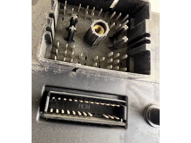 Блок предохранителей 3511A11B Jeep Grand Cherokee (WJ)