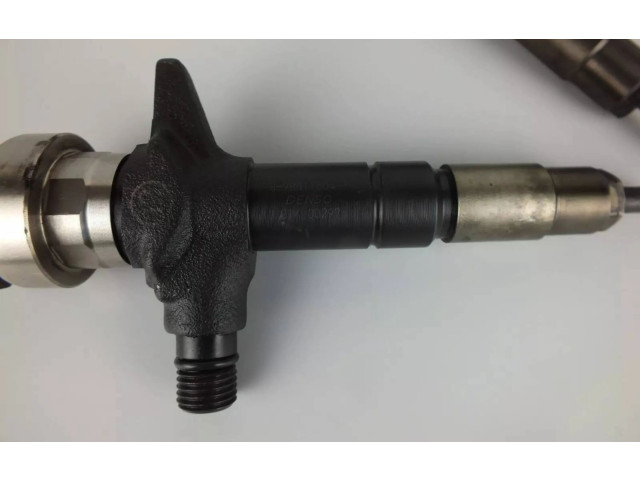 Vstřikovač 8980116041 Isuzu D-Max pro naftový motor 3.0