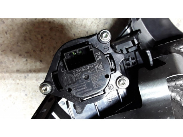 Включатель зажигания и стартера