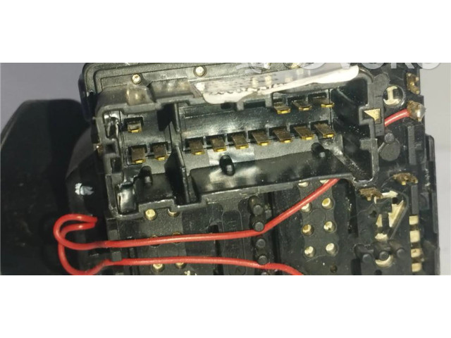 Переключатель дворников E11811260, 0090086 Dacia Sandero