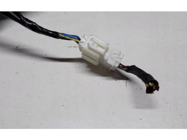 Зеркало электрическое Honda FR-V 2004 - 2009 года