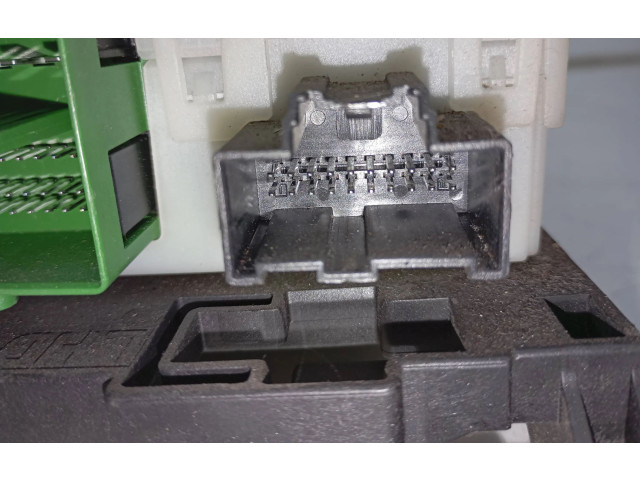 Блок предохранителей 6G9T14A073DH, 116RA000084 Ford S-MAX