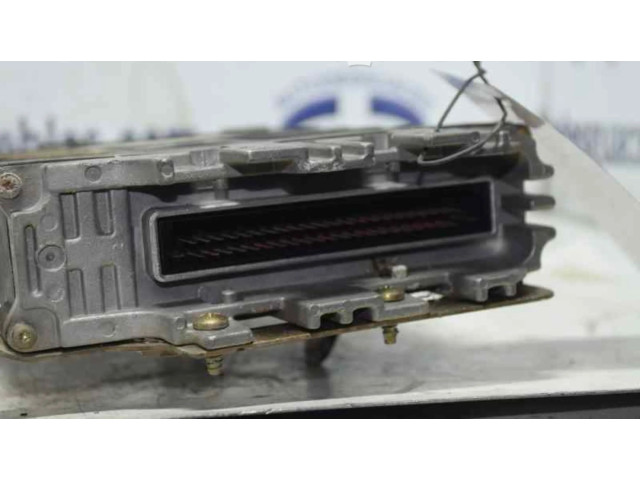 Блок управления двигателя 037906024AG Volkswagen Golf III