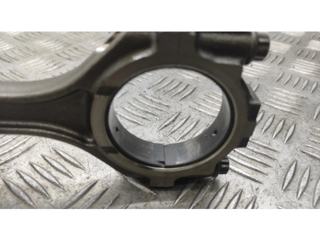 Поршень с шатуном Nissan 370Z для бензинового двигателя 3.7