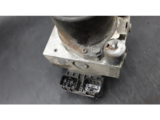 Блок АБС 4451060020, 221001062892   Toyota  Land Cruiser (HDJ90)  1996-2002 года