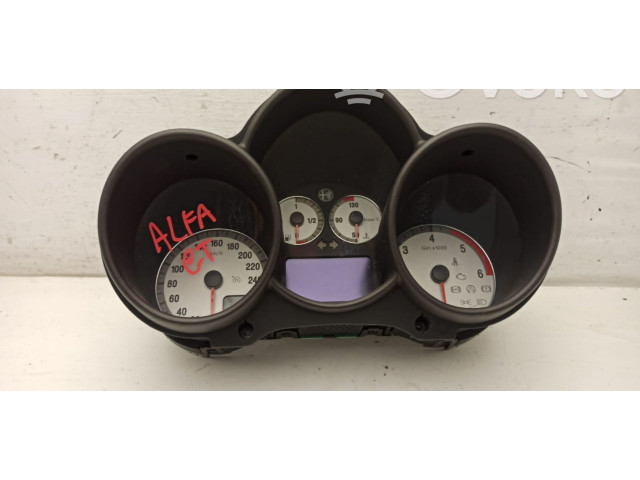 Панель приборов    Alfa Romeo GT       