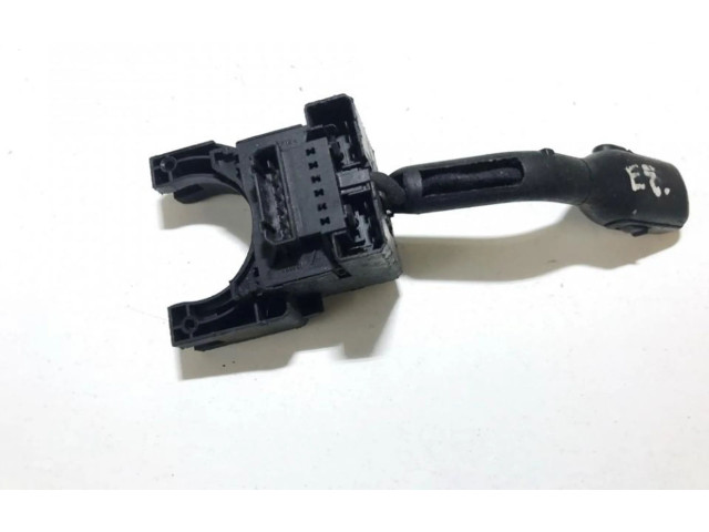 Ручка стеклоочистителей Volkswagen PASSAT B5