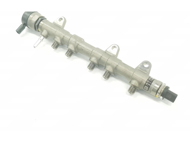 Vstřikovací lišta 13532804534, 2804534 BMW 2 Active Tourer U06 pro naftový / Электричество motor