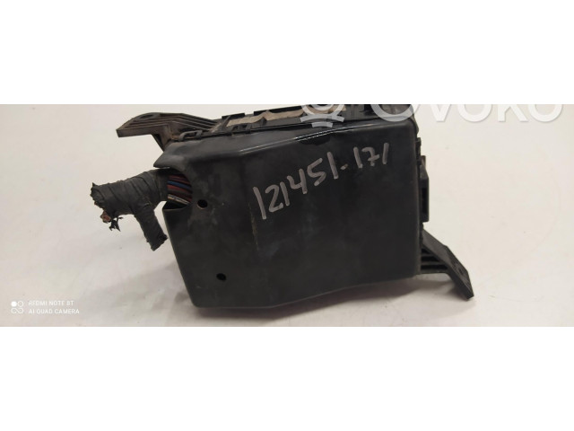 Pojistková skříňka 91210-22000 Hyundai Accent 1997