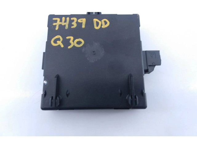 Блок управления A1669004002 Infiniti Q30