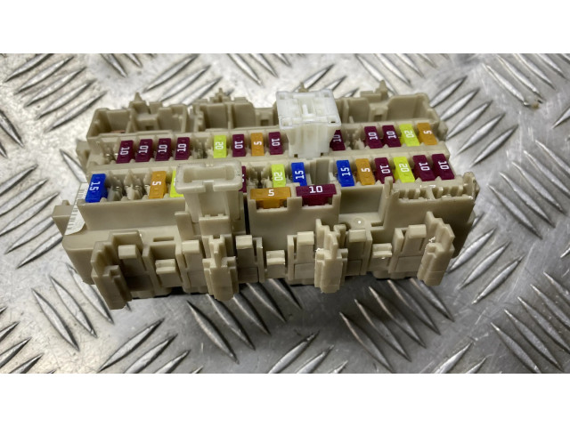 Блок предохранителей 252307990A   Mercedes-Benz W470    