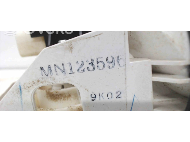 Блок управления климат-контролем MN123596 Jeep Grand Cherokee (WJ)