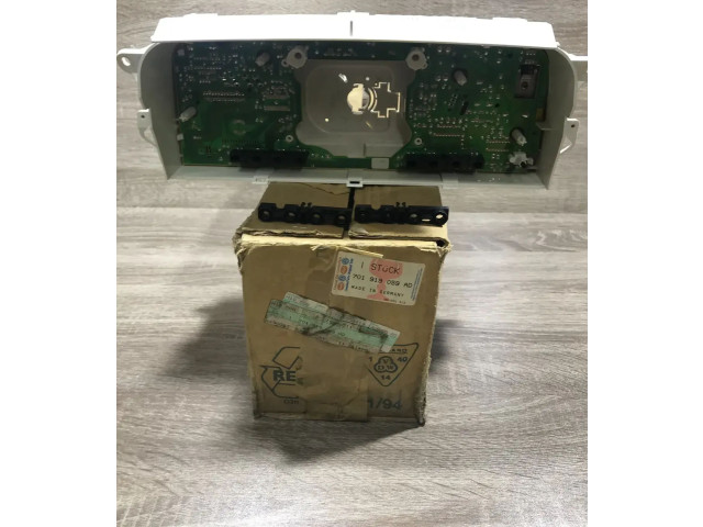 Панель приборов 701919059ad, 81117657 Volkswagen PASSAT B3