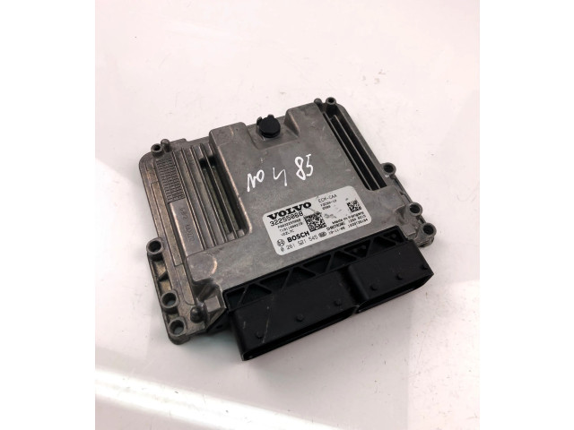 Блок управления двигателя 32255068 Volvo XC40