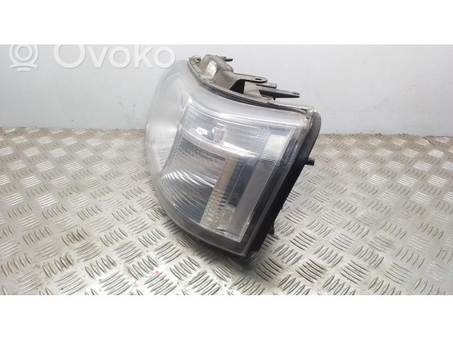 Передняя фара  