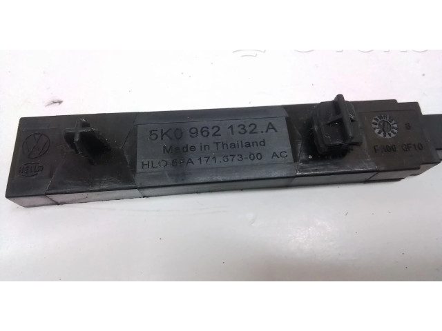 Блок управления 1K0962132A   Volkswagen Atlas