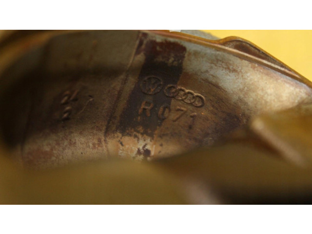 Píst    Audi A8 S8 D3 4E     