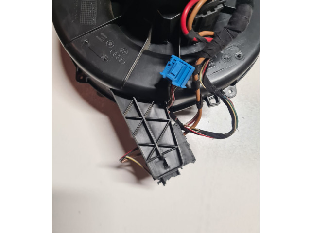 Вентилятор печки 6Q1819015 Skoda Fabia Mk1 (6Y)