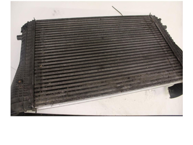 Интеркулер  BEHR, 1KO145803   Volkswagen Touran I 