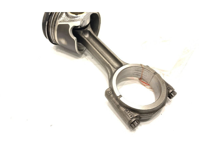  Поршень с шатуном  04LA  Skoda Kodiaq  