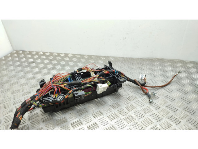   Pojistková skříňka 2465400040   Mercedes-Benz A W176 2013