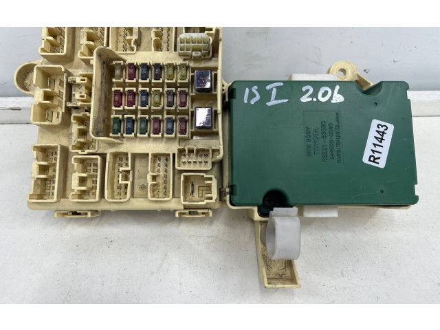 Блок предохранителей 89221-53030 Lexus IS 200-300