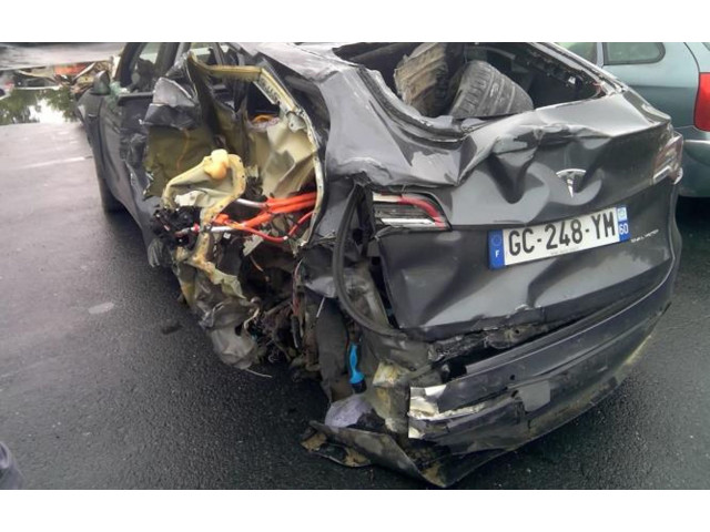 Моторчик дворников 1490242 Tesla Model Y