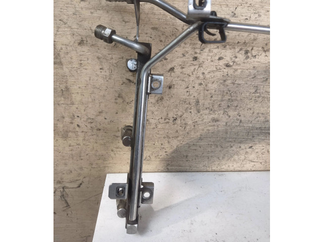 Топливная рампа 078133681A   Audi A6 S6 C5 4B  