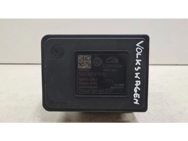 Блок АБС 5Q0907379AE, 5Q0614517AK Volkswagen Golf VII 2013-2019 года