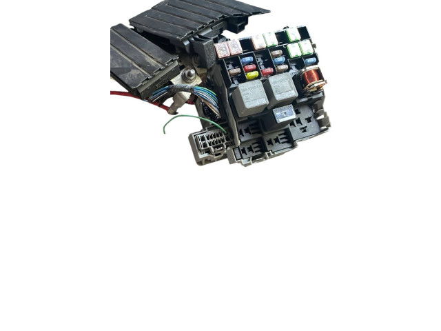 Блок предохранителей 6G9T14N073BA Ford Galaxy