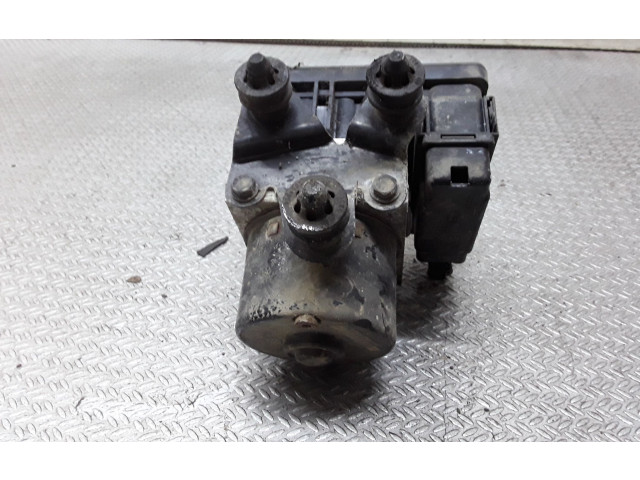 Блок АБС 1K0907379K, 1K0614517H Volkswagen Touran I 2003 - 2010 года