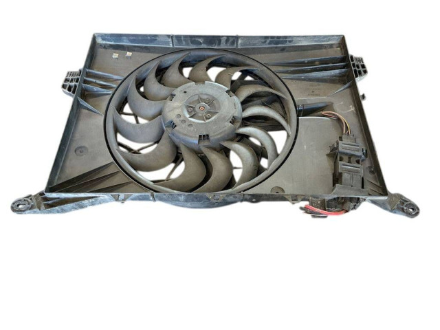 Вентилятор радиатора     0130706822, 30723105    Volvo V70 