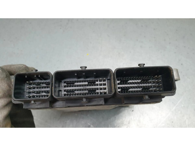 Блок управления двигателя    Dacia Lodgy