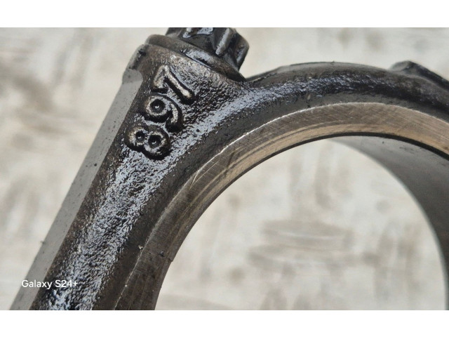 Поршень с шатуном 19N4, 897 Mitsubishi Outlander