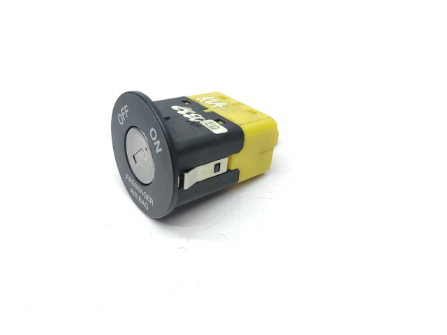 Подушка безопасности пассажира    KIA Ceed