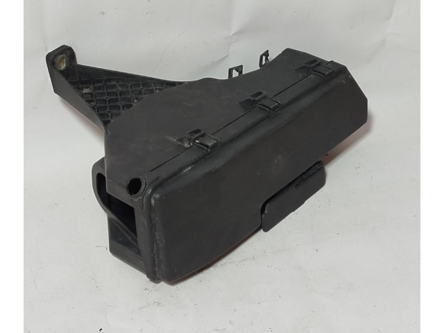 Ящик предохранителей (комплект) 9494210 Volvo V70