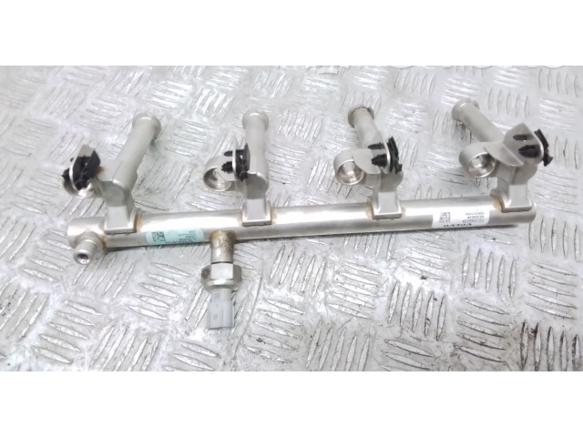 Топливная рампа 31303496, 31336652   Volvo XC90  