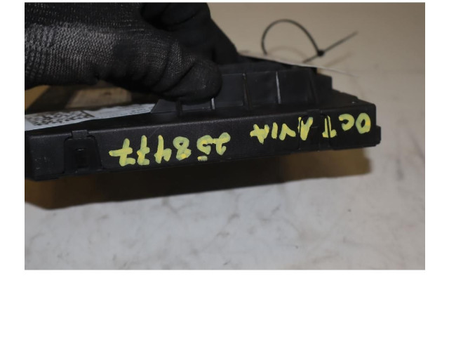 Блок управления 5Q0937086P   Skoda Octavia Mk3 (5E)